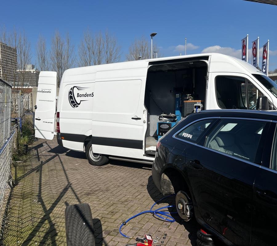 Banden Service Op Locatie