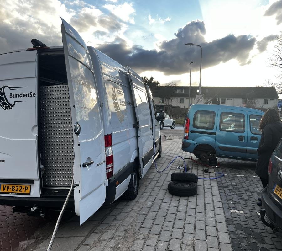 Banden Service Op Locatie